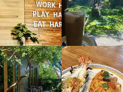 -Chom Cafe and Restaurant
