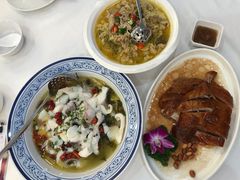 招牌酸菜鱼-东江渔村·古典园林·30年粤菜老字号(太和店)
