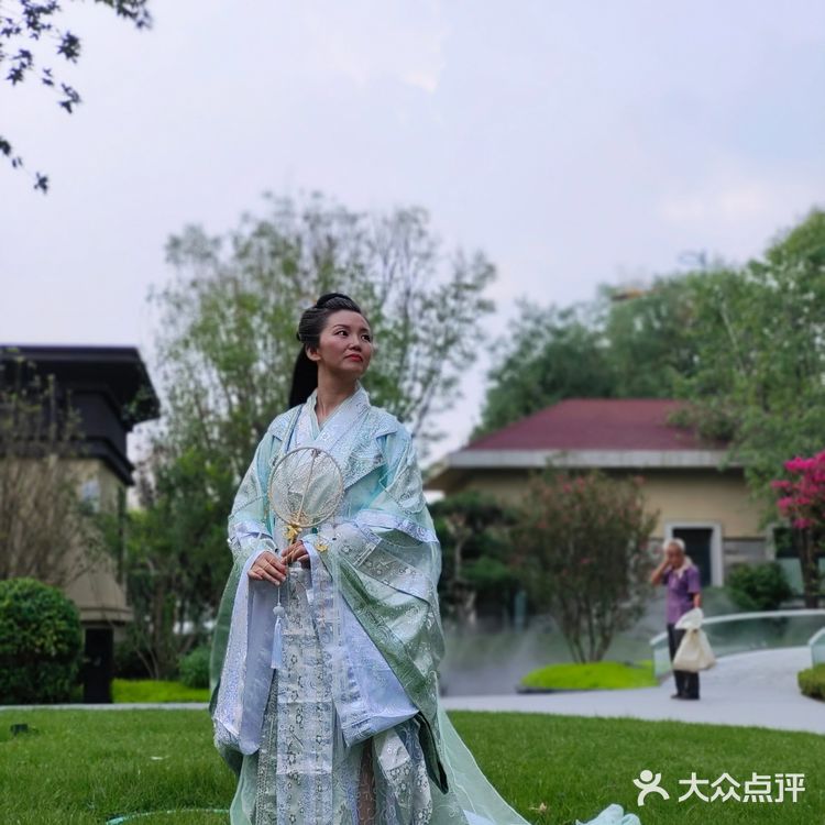 太幸运了，免费[呲牙]