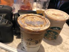 -星巴克(杭州西湖银泰1F店)