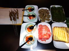 -西街夜油条·麻团包乌饭