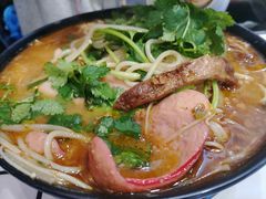 豚骨上汤小锅米线-肥汁米蘭香港米线(长宁来福士店)