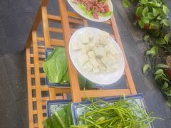 -有一锅·野生菌黑山羊腊排骨火锅(古城北门店)