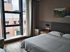 -凯亚斯顿酒店(深圳罗湖水贝国际珠宝城店)