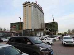 -兴芮温泉度假区