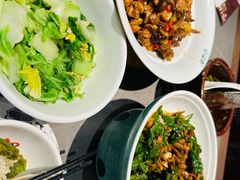 -山涧肴·湘味家肴(松岗满纷天地店)