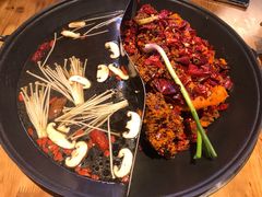 菌菇鸳鸯锅底-楠火锅(广州总店)