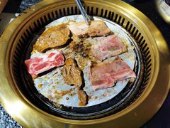 -烤路里·韩国品质自助烤肉(石路天虹4号店)