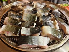 -围炉肉舍•炭烤活鳗•丹东海鲜烤肉(步行街店)