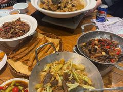 -黄泥岗·地道湖北菜(奥特莱斯店)