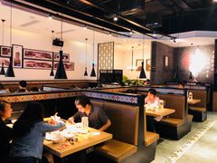 大堂-李子坝梁山鸡(北碚万达五鸡哥店)