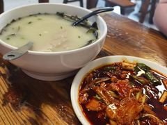-中和裴氏蹄花(府河路店)