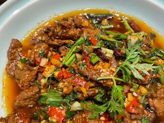 -老滇山寨•云南特色菜•地方菜•民族风情歌舞表演(金碧店)