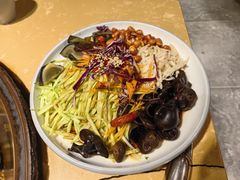 -万里闯关东铁锅炖菜馆(高新旗舰店)