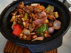 啫啫牛蛙煲-肥仔文澳门猪骨煲(南京西路店)