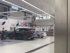 -上海和裕一汽丰田4S店(七宝店)