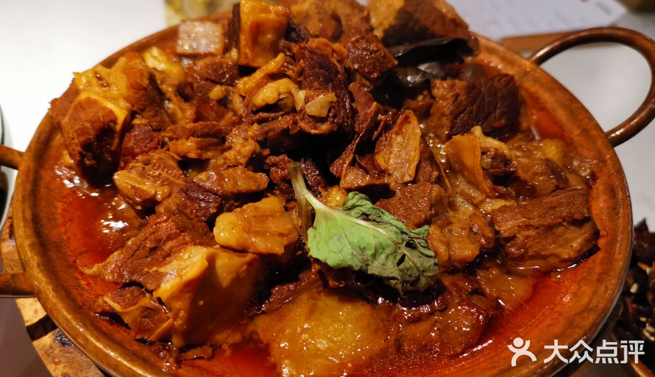 鬼鸡是酸味的，主要是吃个新鲜，还是吃不惯的