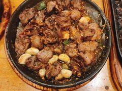 -老东镇啤酒屋海鲜加工·蒸汽海鲜·海鲜烧烤(台东店)