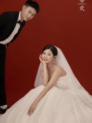 -樱花婚纱摄影