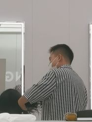 -PE SALON