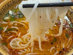 -正宗李家土鸡米线店