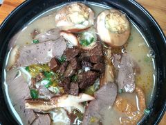 -花溪巷牛肉粉(泉城路店)