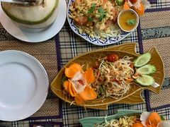 -Naughty Nuri’s Phuket