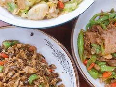-湖南人家湘菜馆(镇江路店)