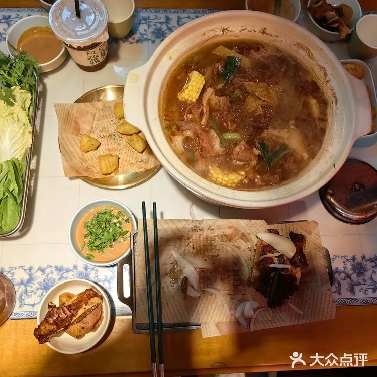 驱车30公里到了昌平，这家店紧靠路边
