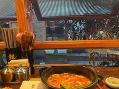 -银米·云南传统过桥米线(双廊黑金冠店)