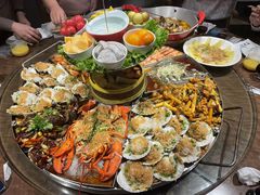 -日进一片海.生腌海鲜火锅.宵夜烧烤(三里屯总店)