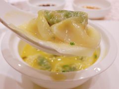 蟹粉小馄饨-新光酒家·河豚·海鲜·蟹料理(浦东店)