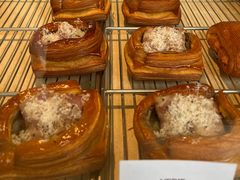 -VERIE BAKEHOUSE