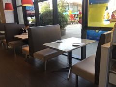 -必胜客(武汉欢乐谷店)