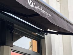 -lululemon(比斯特购物村店)
