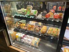 面包甜点陈列柜-星巴克(西湖天地店)