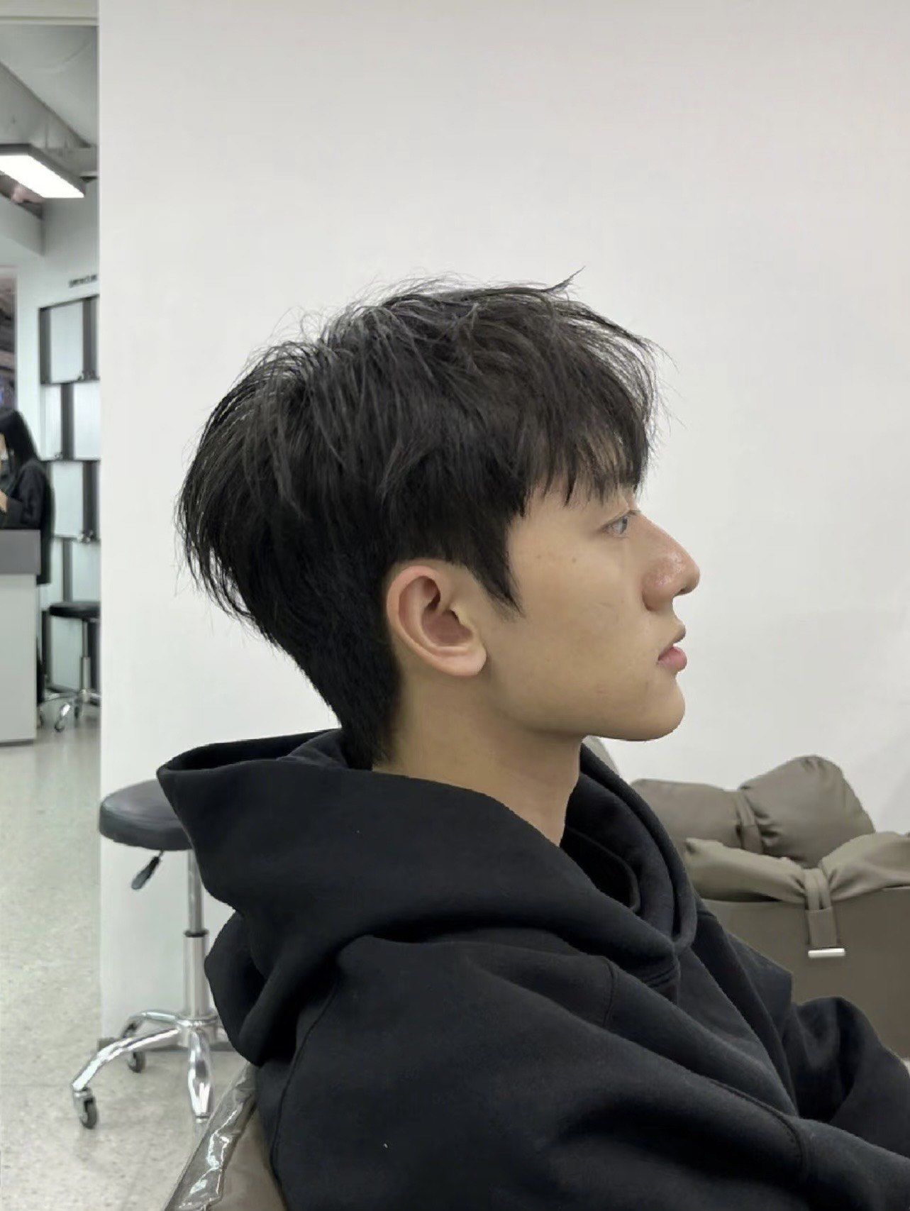 男士自然凌乱碎盖发型,酷帅又不挑脸型