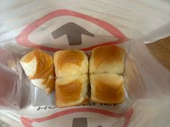 -HOT CRUSH趁热集合·现烤面包(上海环球港店)