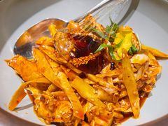 敲糖棒棒鸡-辛香汇·现炒川菜(淮海路百盛店)