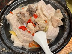 -土砂锅生态山庄·非遗砂锅雅鱼