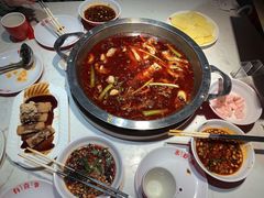 红锅锅底-蜀滋香鲜鱼美蛙火锅(339店)