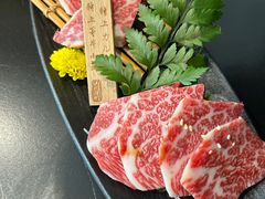 -山川小町·极番烧肉(新地假日广场店)