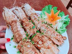 -班赞海鲜市场胖阿姨加工点