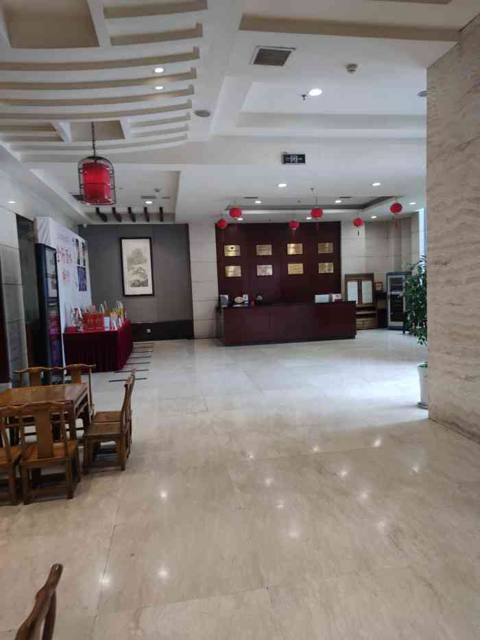 红杏酒家(紫荆店)-"定了一个小包间.包间环境还不错,点菜也很.