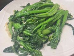 -龙悦湾酒家·八阵鱼生·渔人码头店