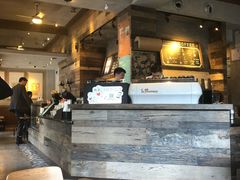 大堂-星巴克(武康路店)