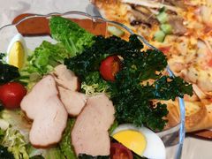 炭烧鸡肉沙拉-必胜客(上地华联店)
