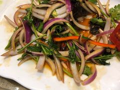 木耳拌洋葱-宗泉烤全羊·烤羊腿·家常菜(解放东路店)