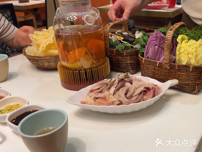 洪氏嗨捞·猪肚鸡火锅(阳光天地店)图片
