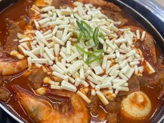 -三清洞摩西韩式年糕火锅(威高广场店)